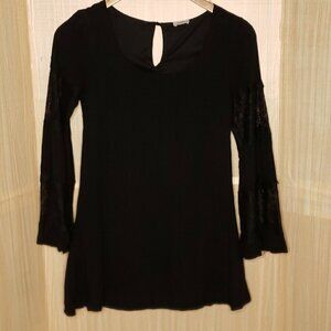 Tobi Tunic Length Top With Lacey Bell Sleeve Small